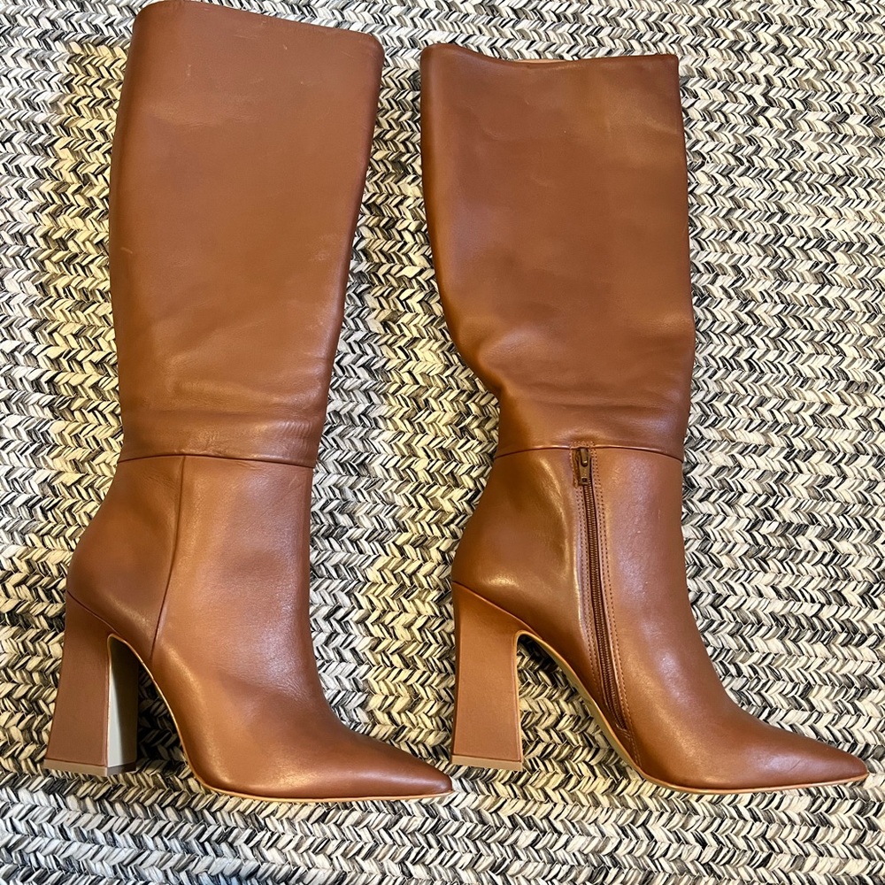 Steve MADDEN Padmy Boot in Cognac size 9.5
